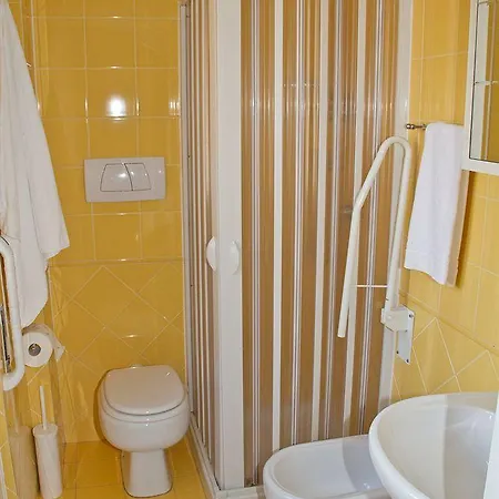 Le Finestre Sul Vaticano Guest house 3*